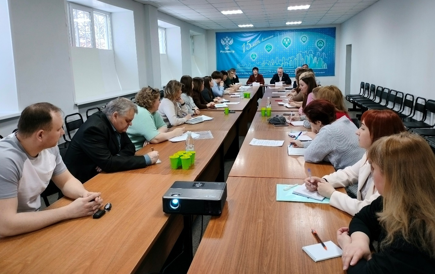 В Управлении Росреестра по Вологодской области состоялась рабочая встреча с кадастровыми инженерами.