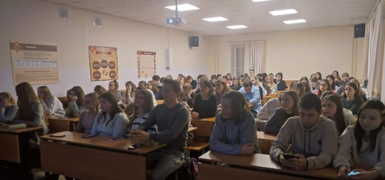 Вологодский Росреестр продолжил проведение лекций по земельному надзору для студентов.
